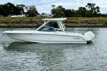 24' Boston Whaler 2022 Yacht For Sale
